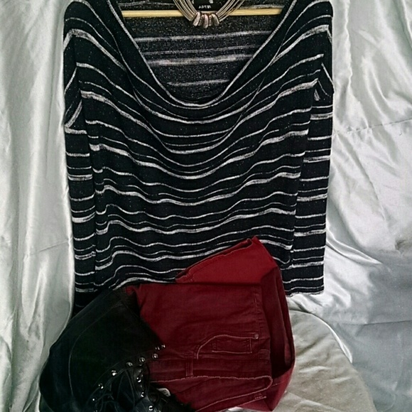 5/$25 APT. 9 black & silver striped sweater, size L - Picture 1 of 5